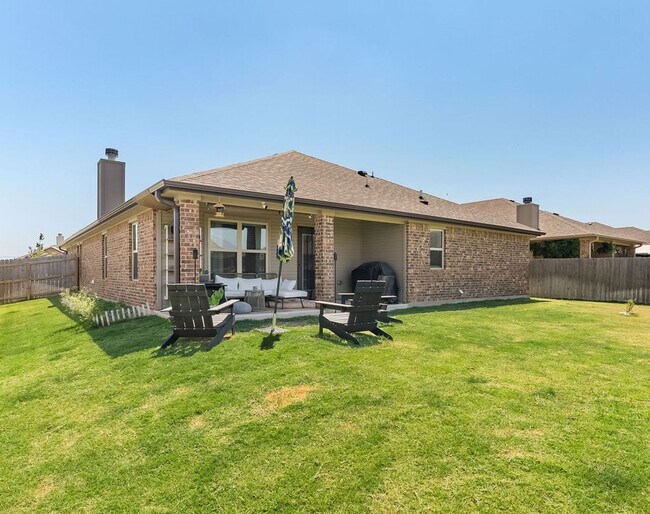 Foto del edificio - Half Off First Months Rent!!!