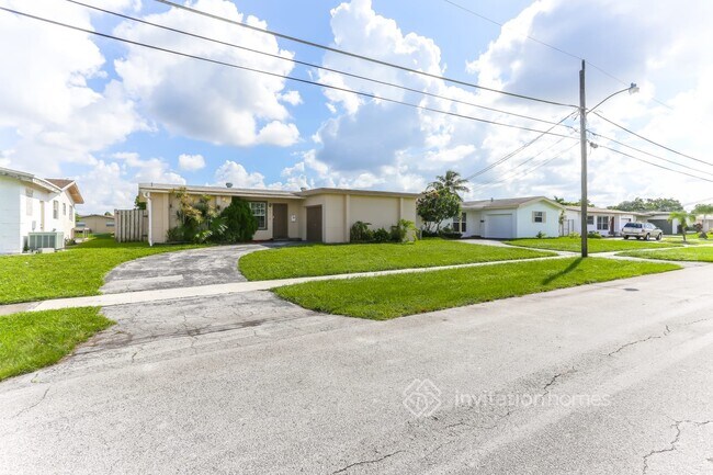 Foto del edificio - 8410 NW 24th Pl