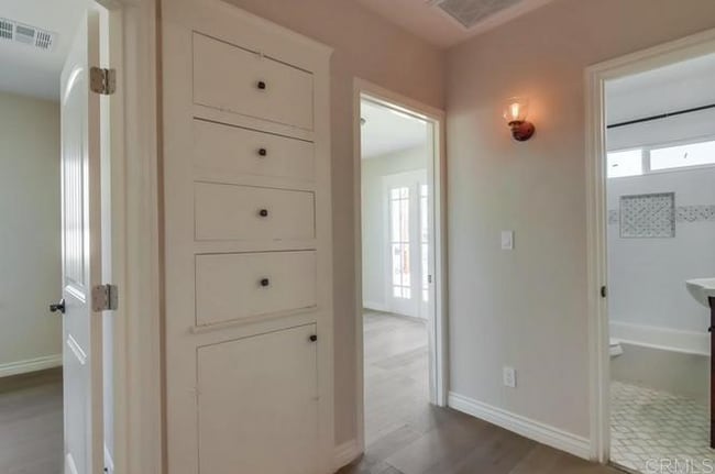 Foto del edificio - 2877 Collier Ave