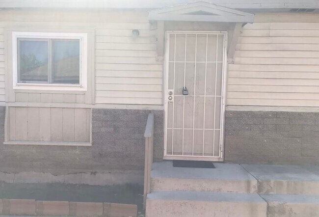 Foto del edificio - 1950 H St