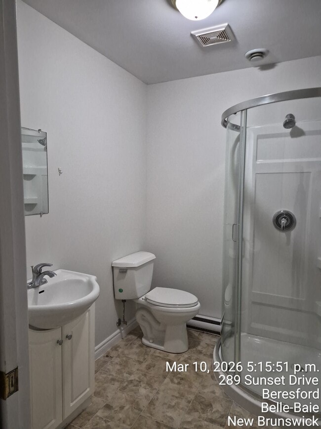 Building Photo - 289 Sunset Dr