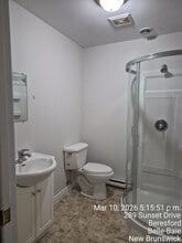 Building Photo - 289 Sunset Dr