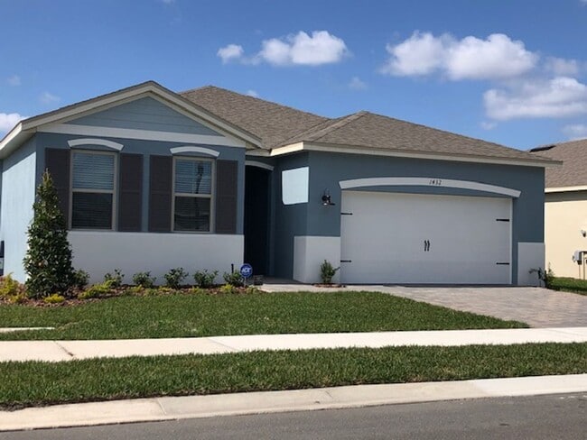 Foto del edificio - ALMOST NEW 4 BDRM home in GATED ROSECREST!