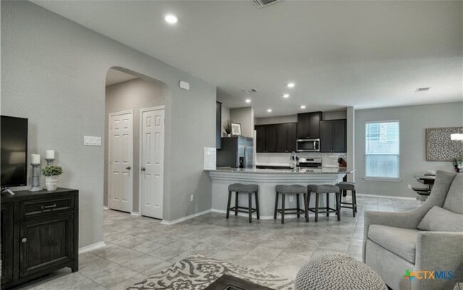 Building Photo - 109 Muenster Dr