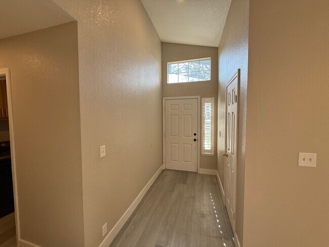Foto del edificio - Newly updated 3-bedroom single story home!