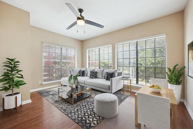 Foto del edificio - 712 W 21st St