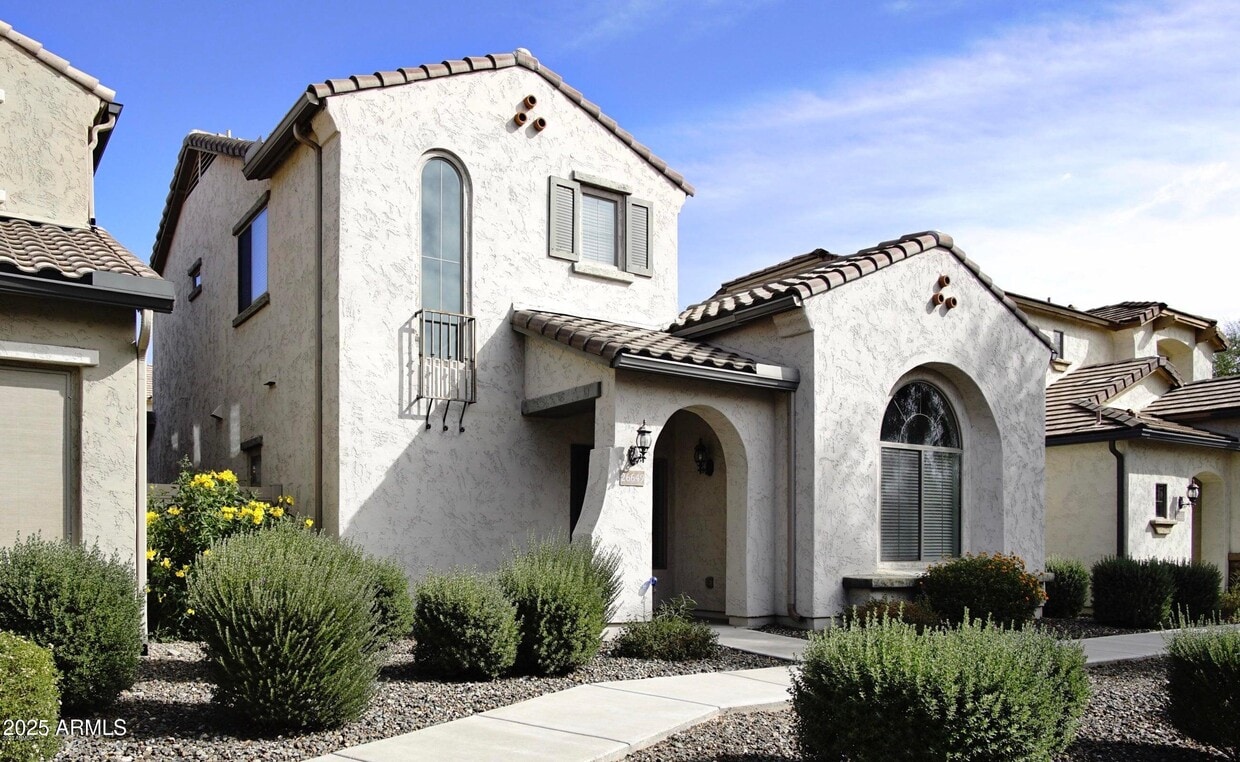 Primary Photo - 26649 N Babbling Brook Dr