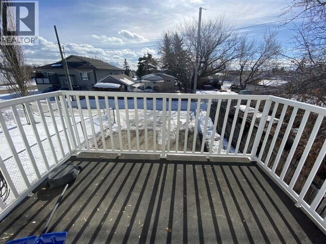 Building Photo - 9503-9103 103 Ave