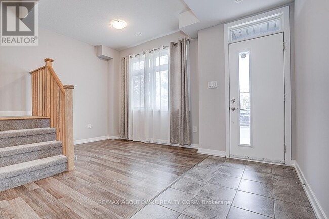 Building Photo - 52 Saintfield Dr