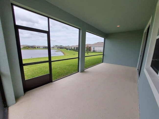 Building Photo - Beautiful new rental in Waterleaf neighborhood