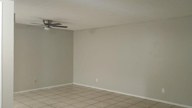 Foto del edificio - 2648 N 43rd Ave