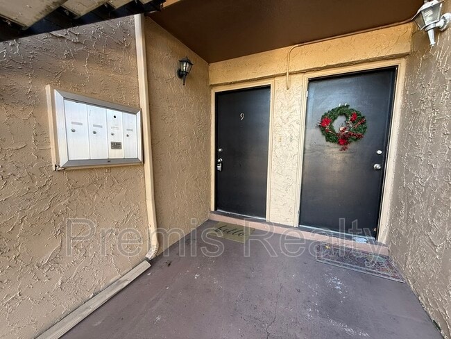 Foto del edificio - 1575 Greenlea Dr