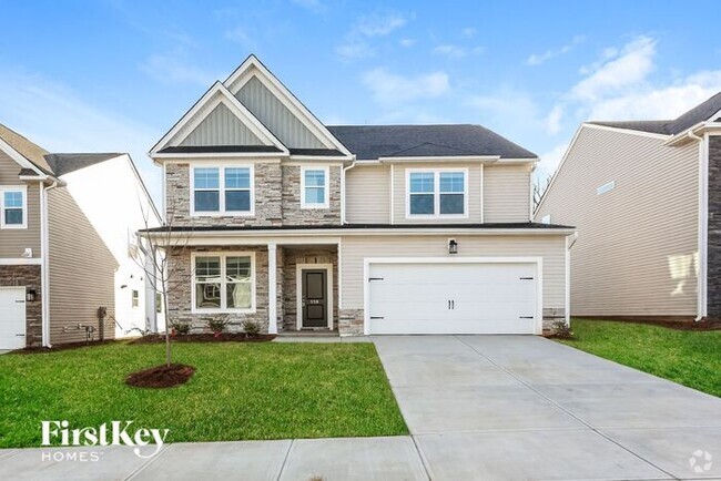 Building Photo - 558 Hillpark Ln