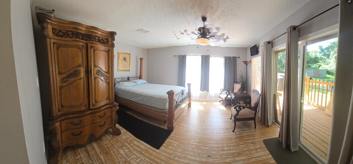private entry suite - 6542 Sherry Ln