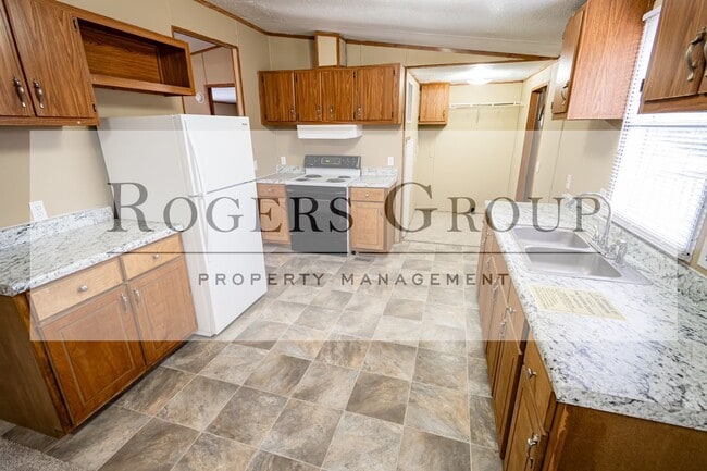 Foto del edificio - 519 Cedar Cove Rd