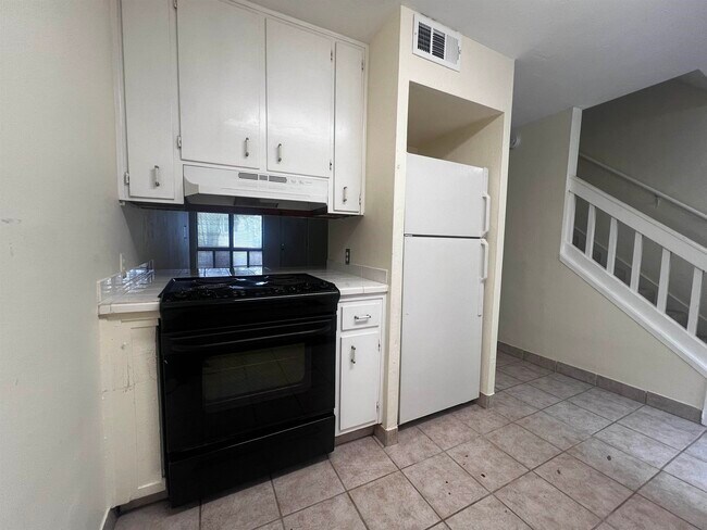 Foto del edificio - 3720 Rock Brook Dr