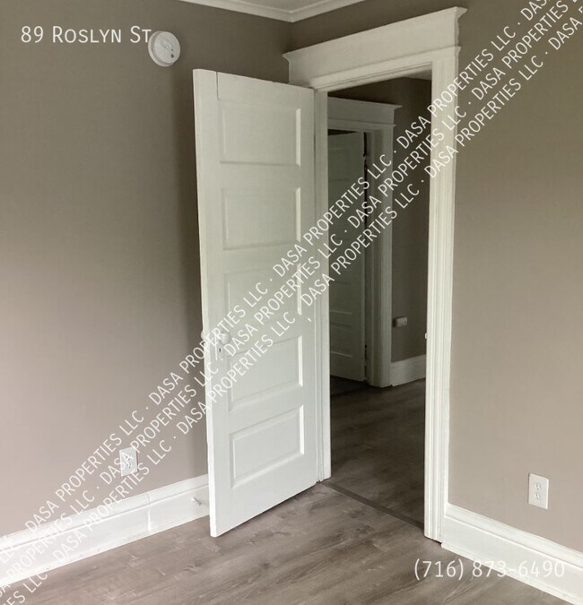 Building Photo - 89 Roslyn House - 4 Bed / 1 Bath