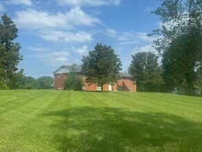 Building Photo - 5001 N Creasy Springs Rd