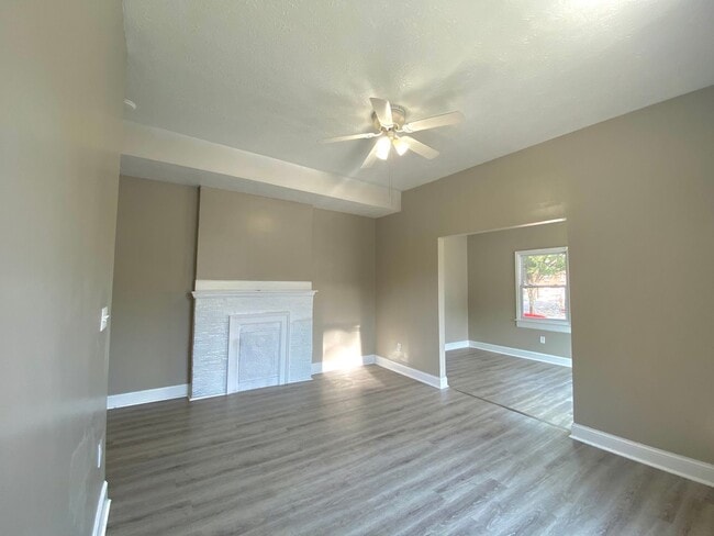 Foto del edificio - 5 bed/ 2 Bath Mins. from UC Only $750/pp (...