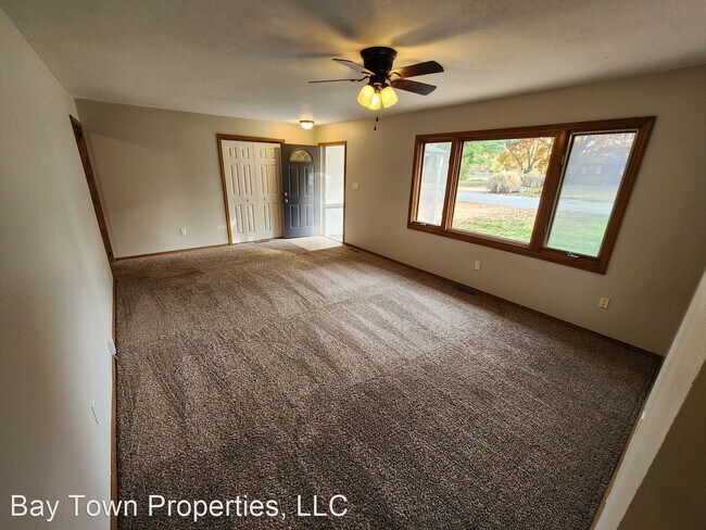 Building Photo - 3 br, 1.5 bath House - 3255 S Dayton Ave