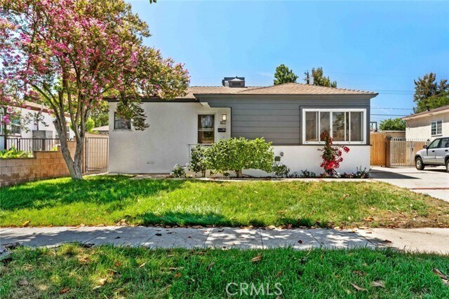 Foto del edificio - 2105 N Pass Ave