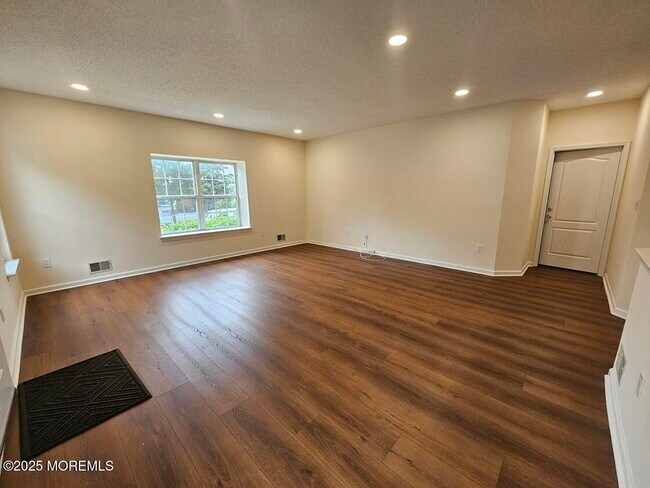 Building Photo - 3501 Scarecrow Ct