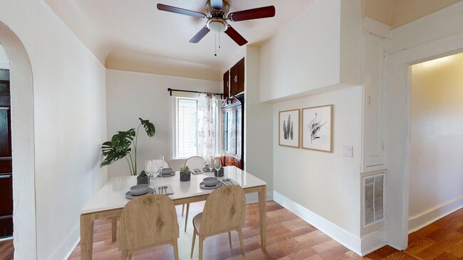 Building Photo - Charming Patten home near Fruitvale BART
