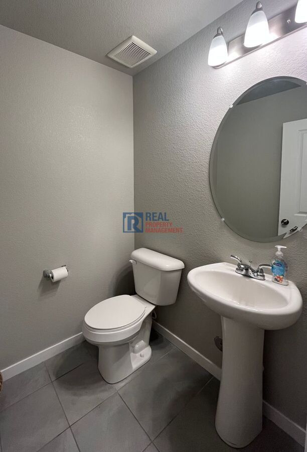 Photo - 420 Ryan Ave House