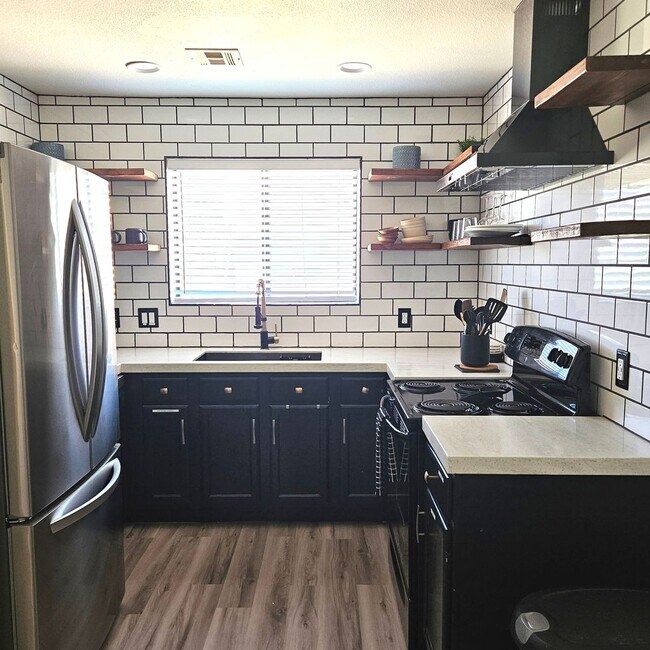 Foto del edificio - Amazing 2 bedroom - 2 bath for Rent