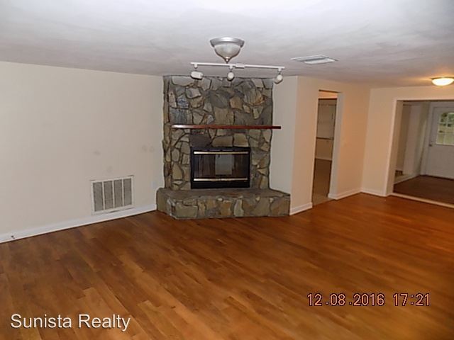 Foto del edificio - 3 br, 2 bath House - 3212 Bluebird Dr.