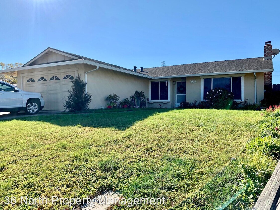 Primary Photo - 3 br, 2 bath House - 906 Estrada Ct