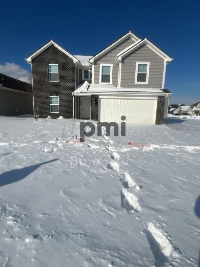 Foto del edificio - 10416 Crystal Coop Ln