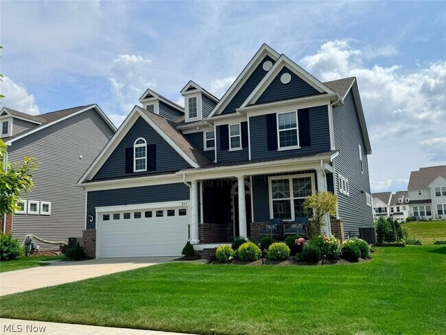 Building Photo - 863 River Run Rd