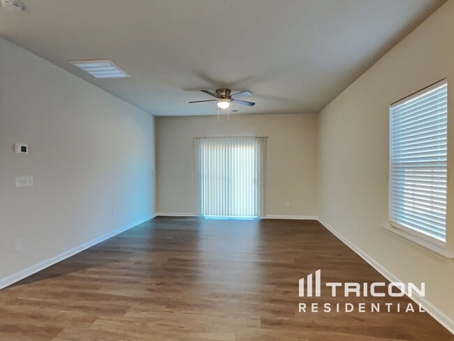 Building Photo - 169 Magnolia Street Reidville SC