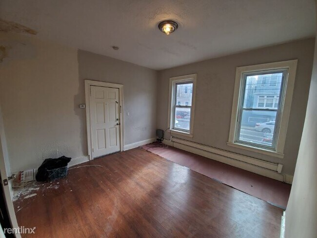 Foto del edificio - 120 Wilkinson Ave
