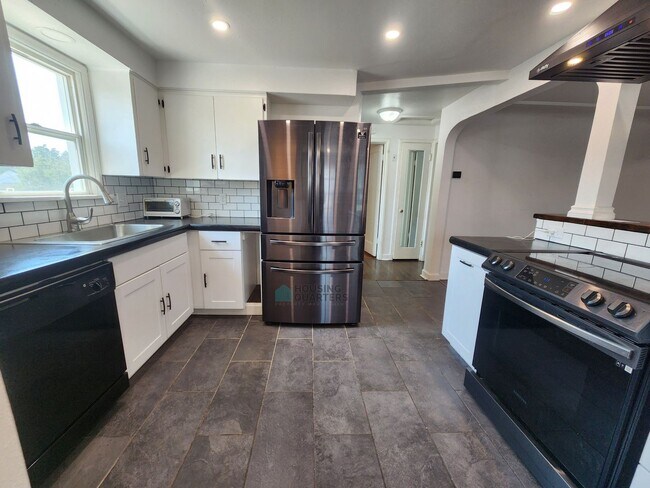 Foto del edificio - 2603 W Upton Ave