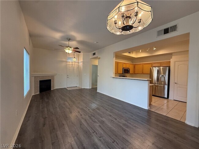 Foto del edificio - 10630 Calico Mountain Ave