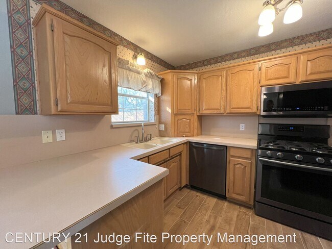Foto del edificio - 2 br, 2 bath House - 408 W. Morton Street