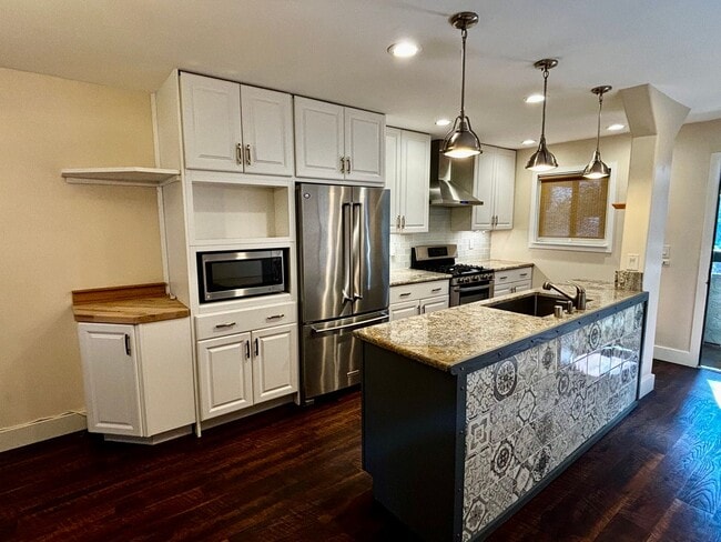 Building Photo - Beautiful 2 bed 2 bath Condo Located in North Park