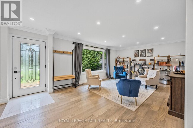 Photo du bâtiment - 61 William St E