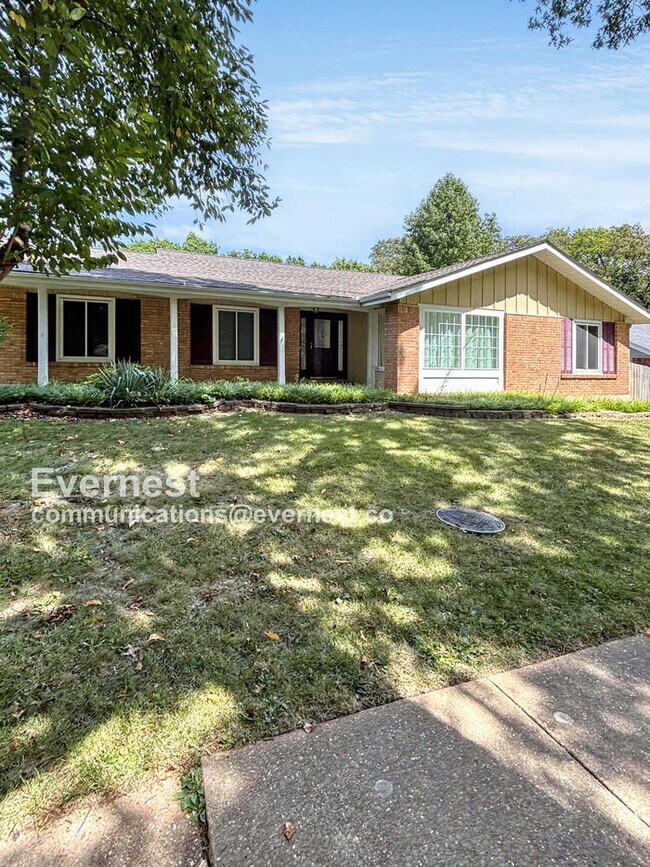 Building Photo - 1515 Mautenne Dr