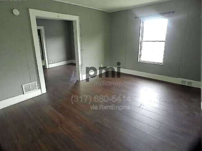 Foto del edificio - 213 1/2 S Madison Ave