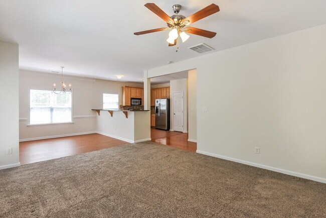 Building Photo - 180 Willowbrook Cir