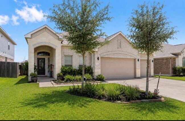 Building Photo - 16226 Amber Brown Dr