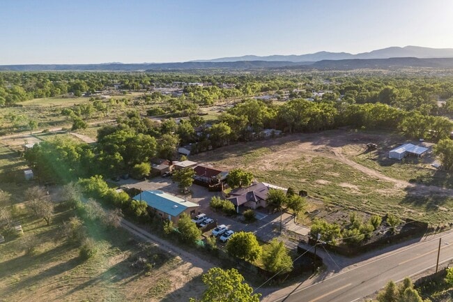 Building Photo - 1000 New Mexico 76, Unit B