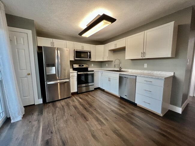 Building Photo - 2049 Coriander Ln
