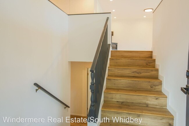 Building Photo - 2 br, 2.5 bath House - 1150 Secret Pl
