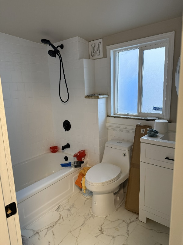 Building Photo - 1831 Madison St