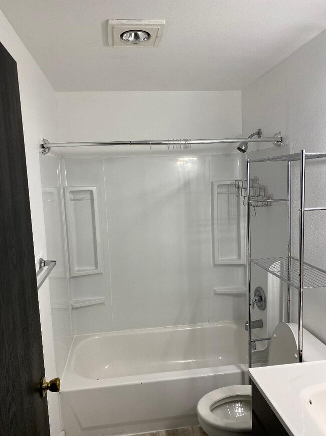 Photo - 2020 Grant Ave S Apartment