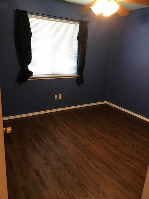 Foto del edificio - 2215 Sumac Dr